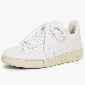 Veja Women's Cream Sneakers